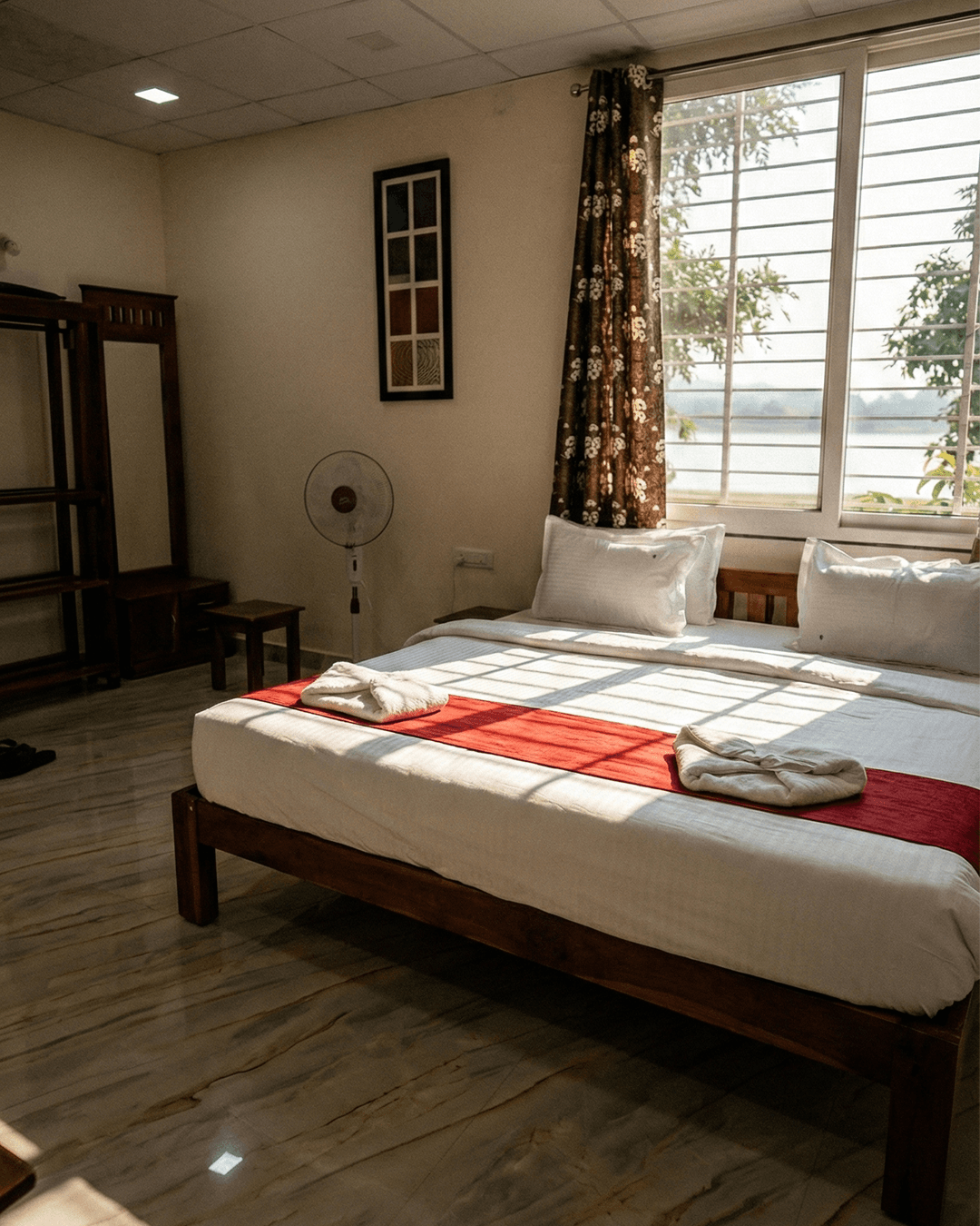 Backwater View Escape