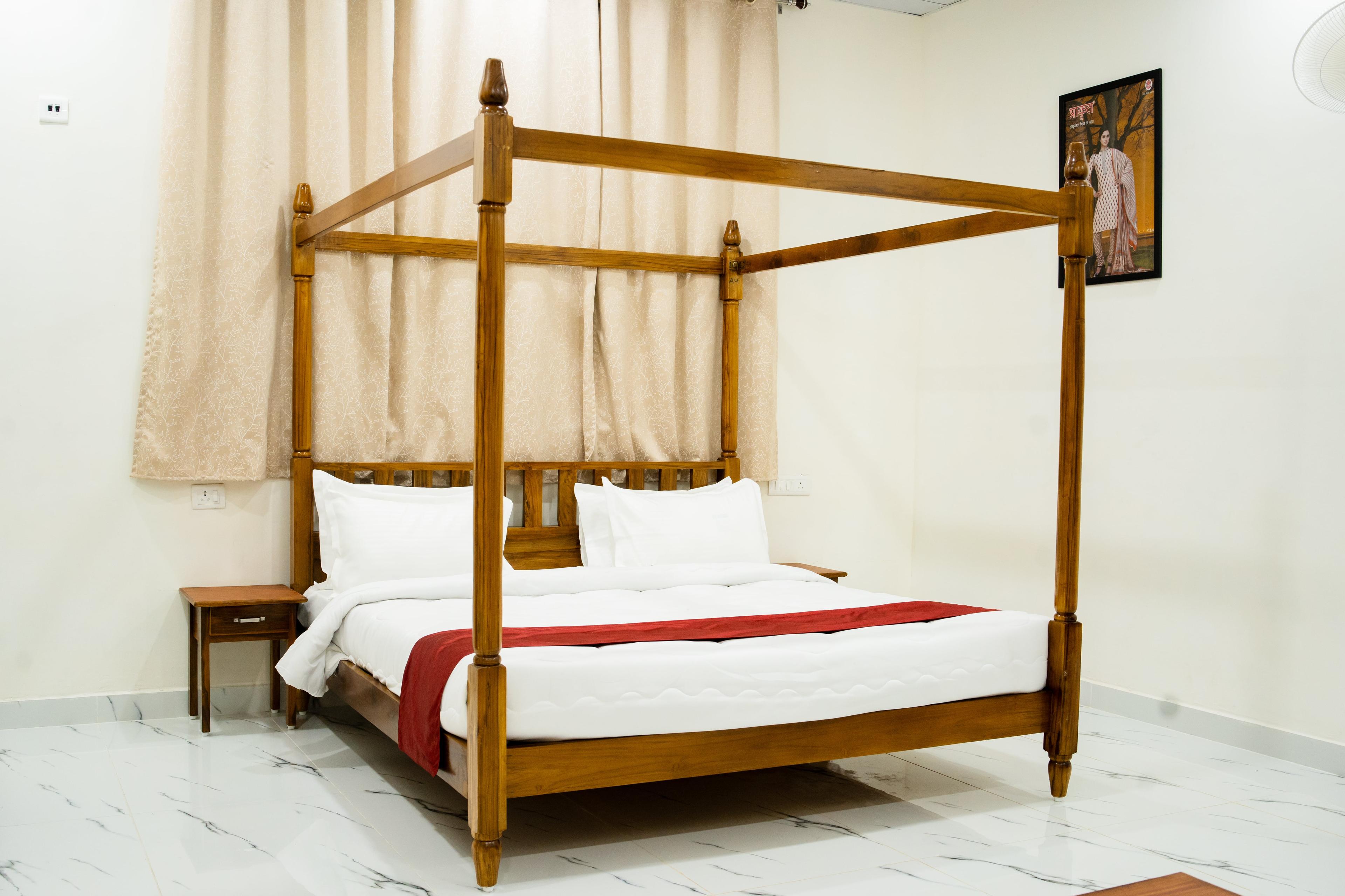 Jungle View Retreat detail one