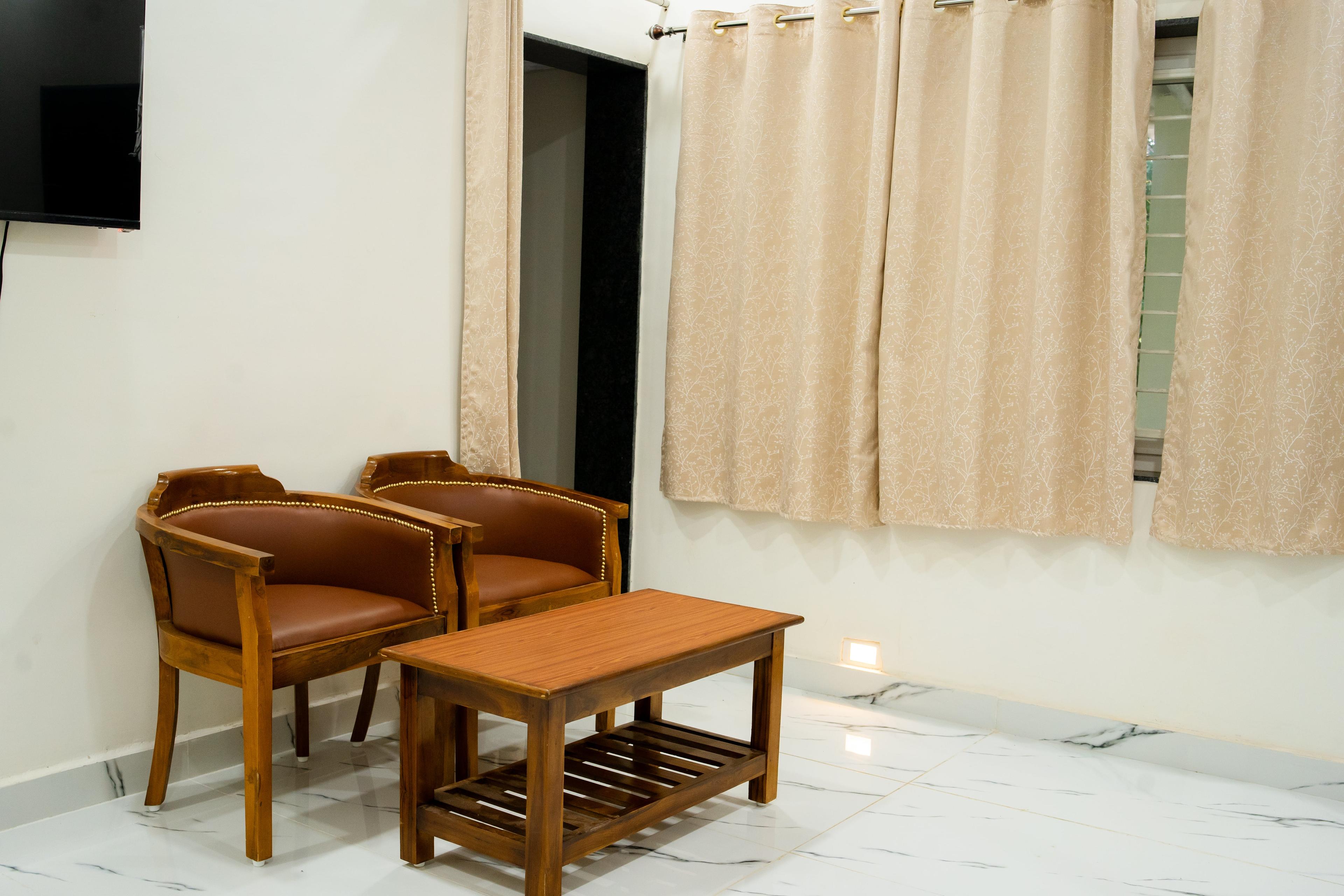 Jungle View Retreat detail two