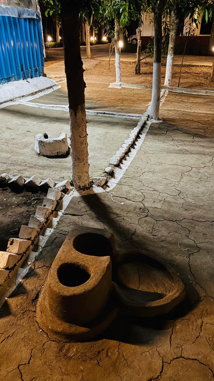 Silk Estates gallery frame 37