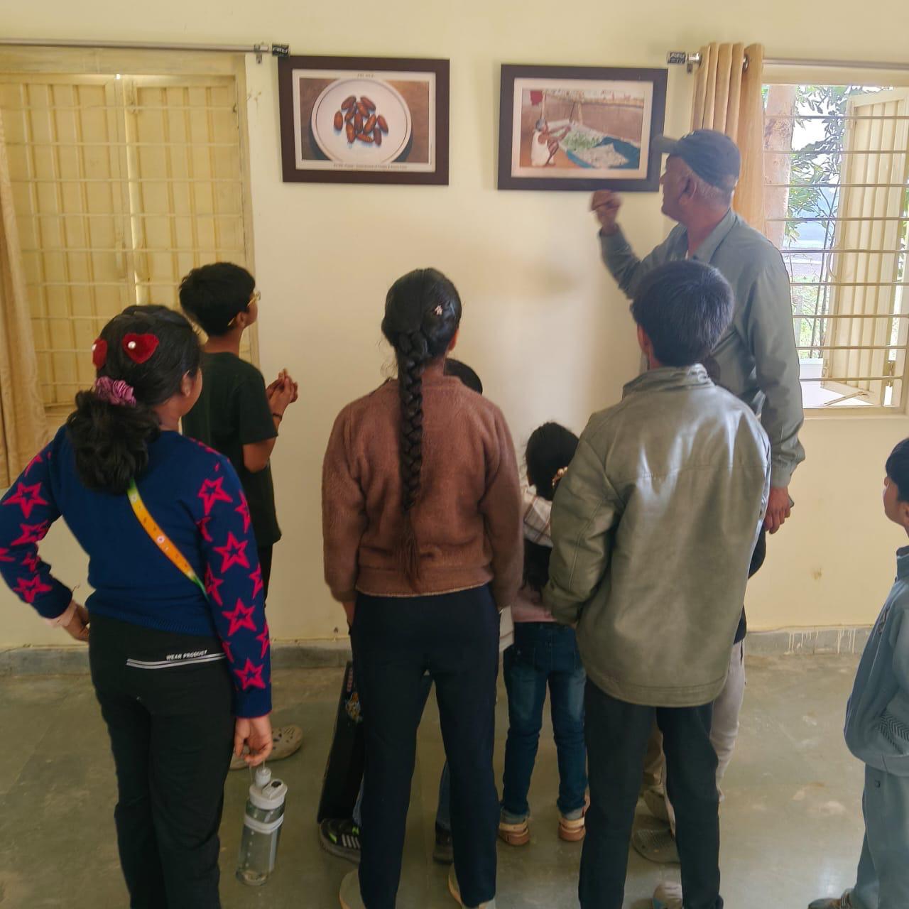 Silk Estates gallery frame 48